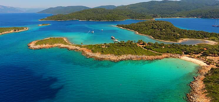 Foto 1 Excursión en barco a la isla de Cleopatra con almuerzo desde Marmaris