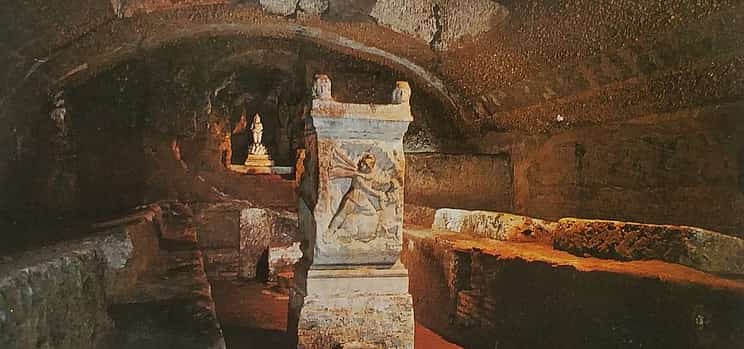 Photo 1 San Clemente Underground and Basilica Guided Tour