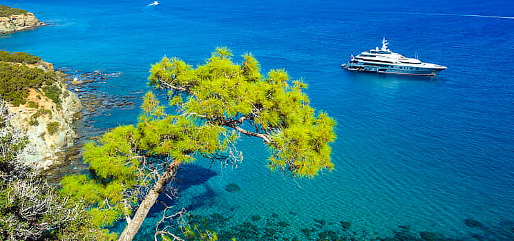 Foto 1 Excursión a la región de Akamas con crucero matinal por la Laguna Azul desde Pafos y Limasol