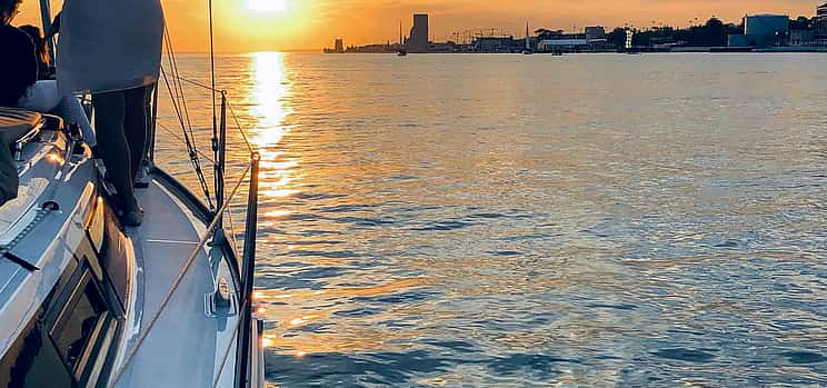 Foto 1 Tagus River Sunset Sailing Tour