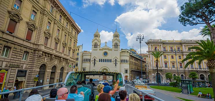 Photo 1 Classical Rome Open Bus and Guided Walking Tour