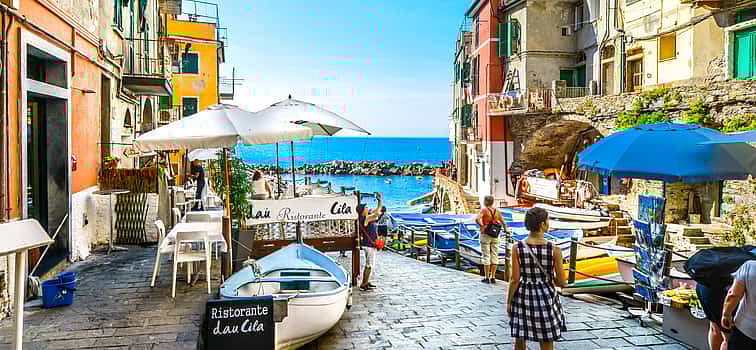 Photo 1 Cinque Terre Small Group Tour from Florence