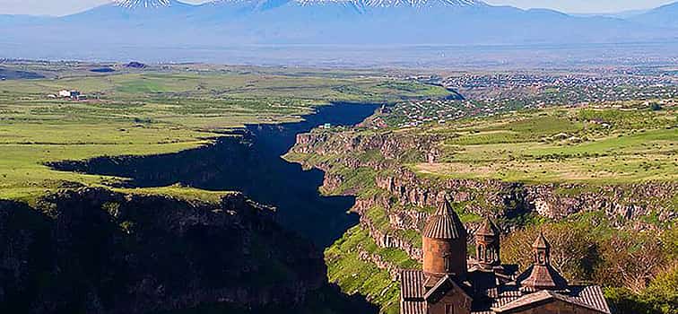 Photo 1 Half-day Echmiadzin, Oshakan and Saghmosavank Private Tour