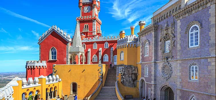 Foto 1 Día mágico en Sintra, Palacio de Pena, Quinta da Regaleira y Cabo da Roca Excursión en grupo reducido desde Lisboa