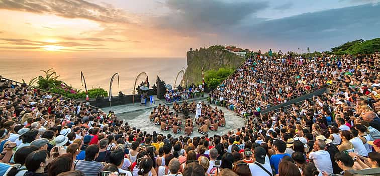 Foto 1 Increíble danza del fuego Kecak y hermosa puesta de sol en el templo de Uluwatu