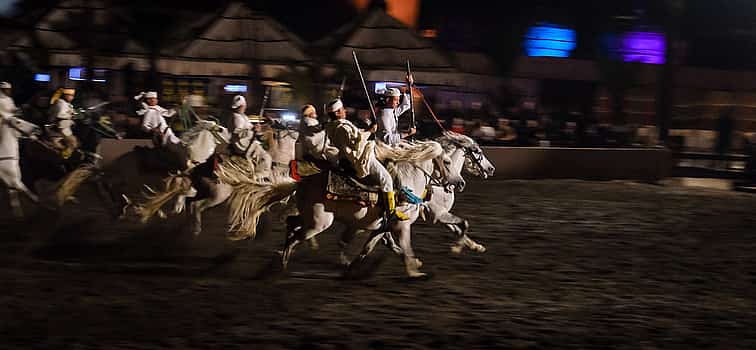 Foto 1 Marrakesh Fantasia Chez Ali Abendessen und Show