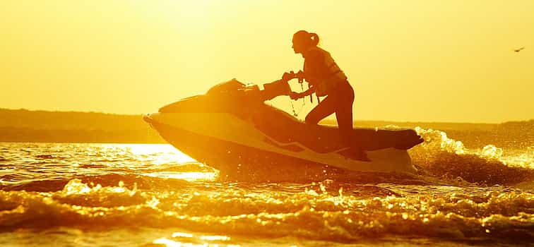 Foto 1 Jet Ski Tour bei Sonnenuntergang ab Split