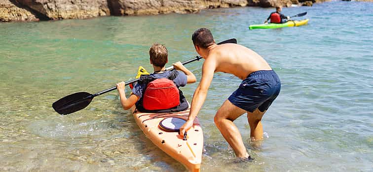 Photo 1 Kayaking in Sorrento