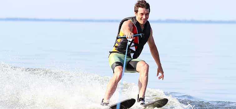 Photo 1 30-minutes Waterskiing at Dukes The Palm Dubai