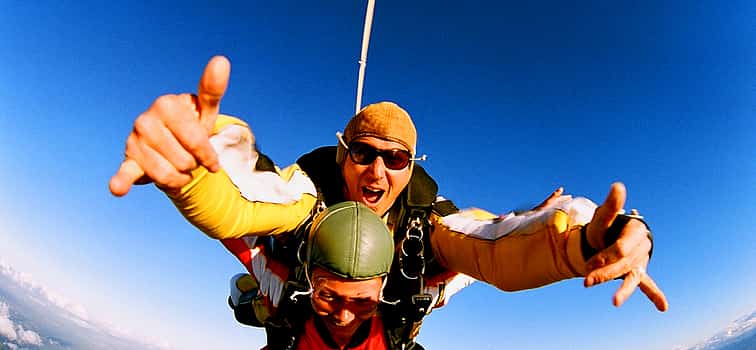 Photo 1 Tandem Skydiving Desert Dropzone