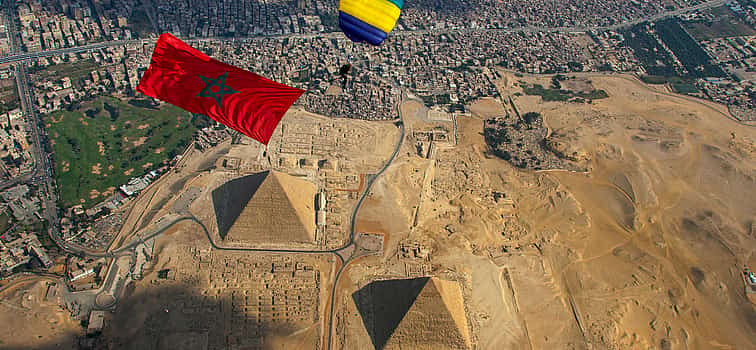 Foto 1 Paracaidismo en tándem sobre las Grandes Pirámides de Giza