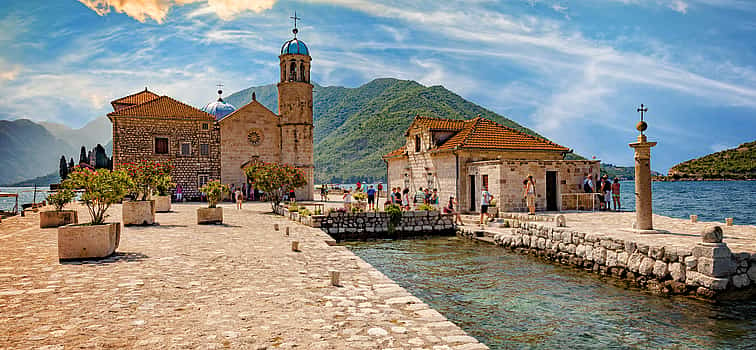 Foto 1 Atracciones de la Cueva Azul de la Bahía de Kotor con tiempo de playa