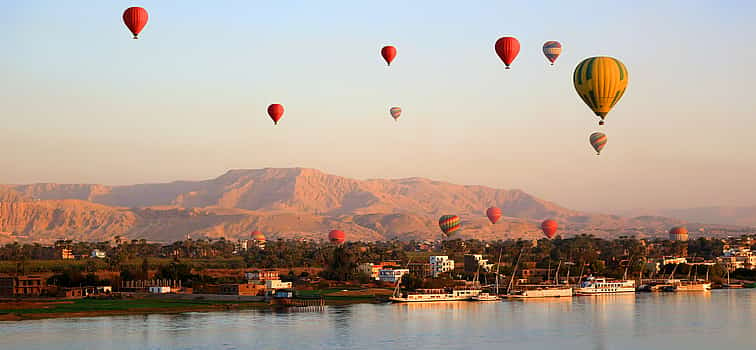 Foto 1 Luxor desde un globo aerostático