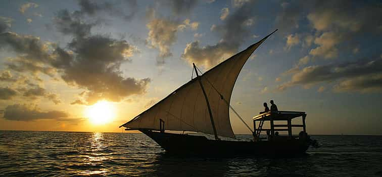 Foto 1 Crucero en dhow al atardecer en Zanzíbar