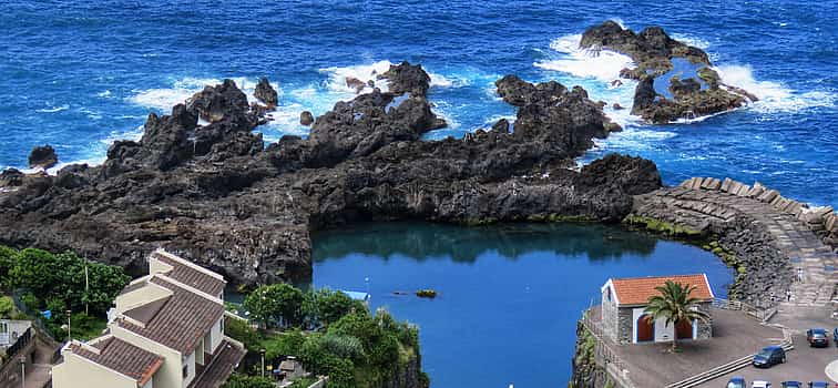 Photo 1 Porto Moniz Volcanic Pools 4x4 Jeep Tour